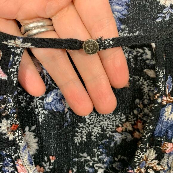 American Eagle Flowy Gauzy Floral Peasant Blouse Top Small - Picture 3 of 11